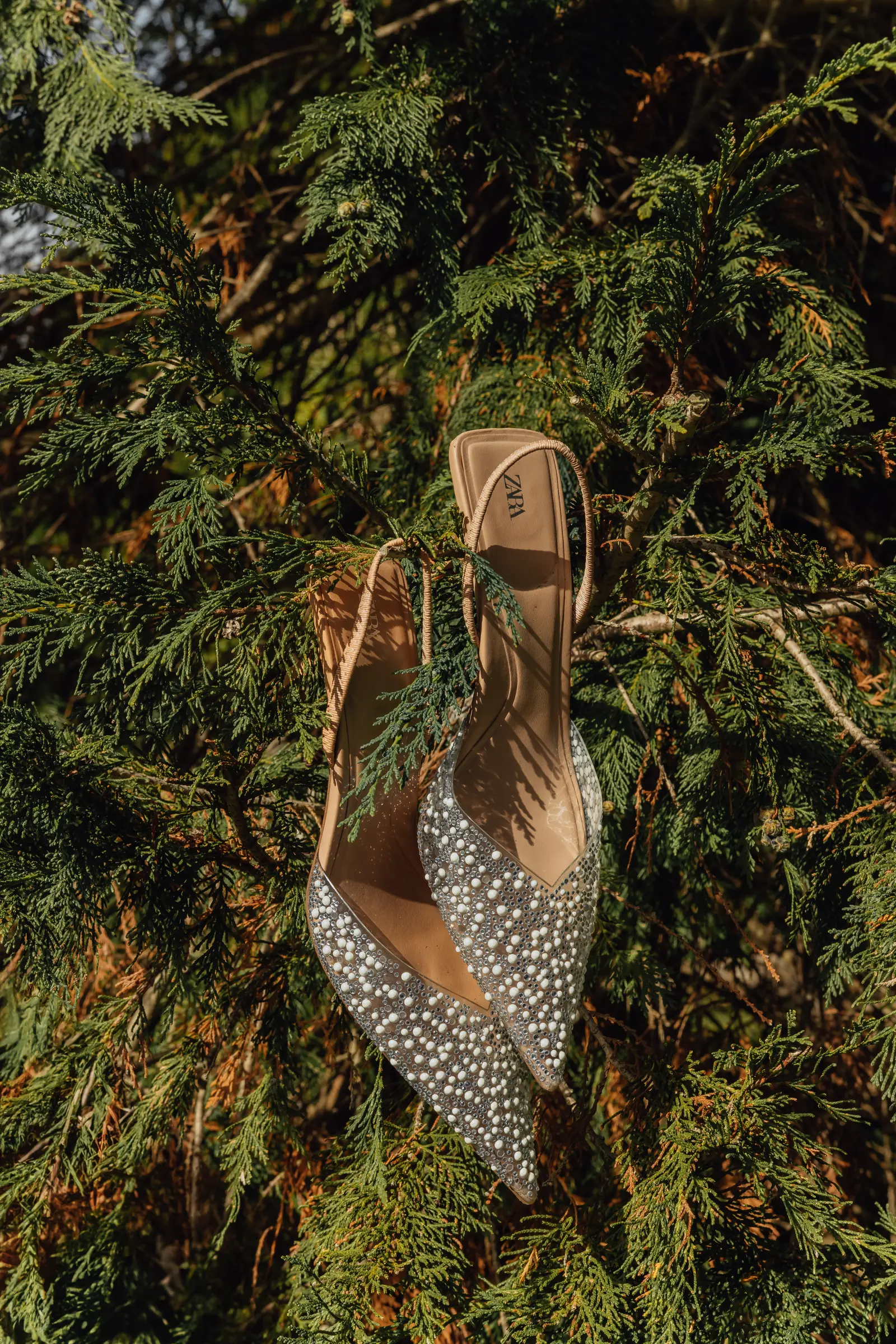 Bruidsschoenen met parels in het groen